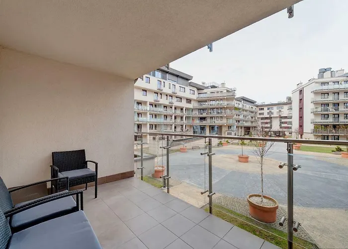 Apartment Ludwinowska11 *